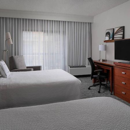 Courtyard By Marriott Jacksonville At The Mayo Clinic Campus/Beaches Esterno foto