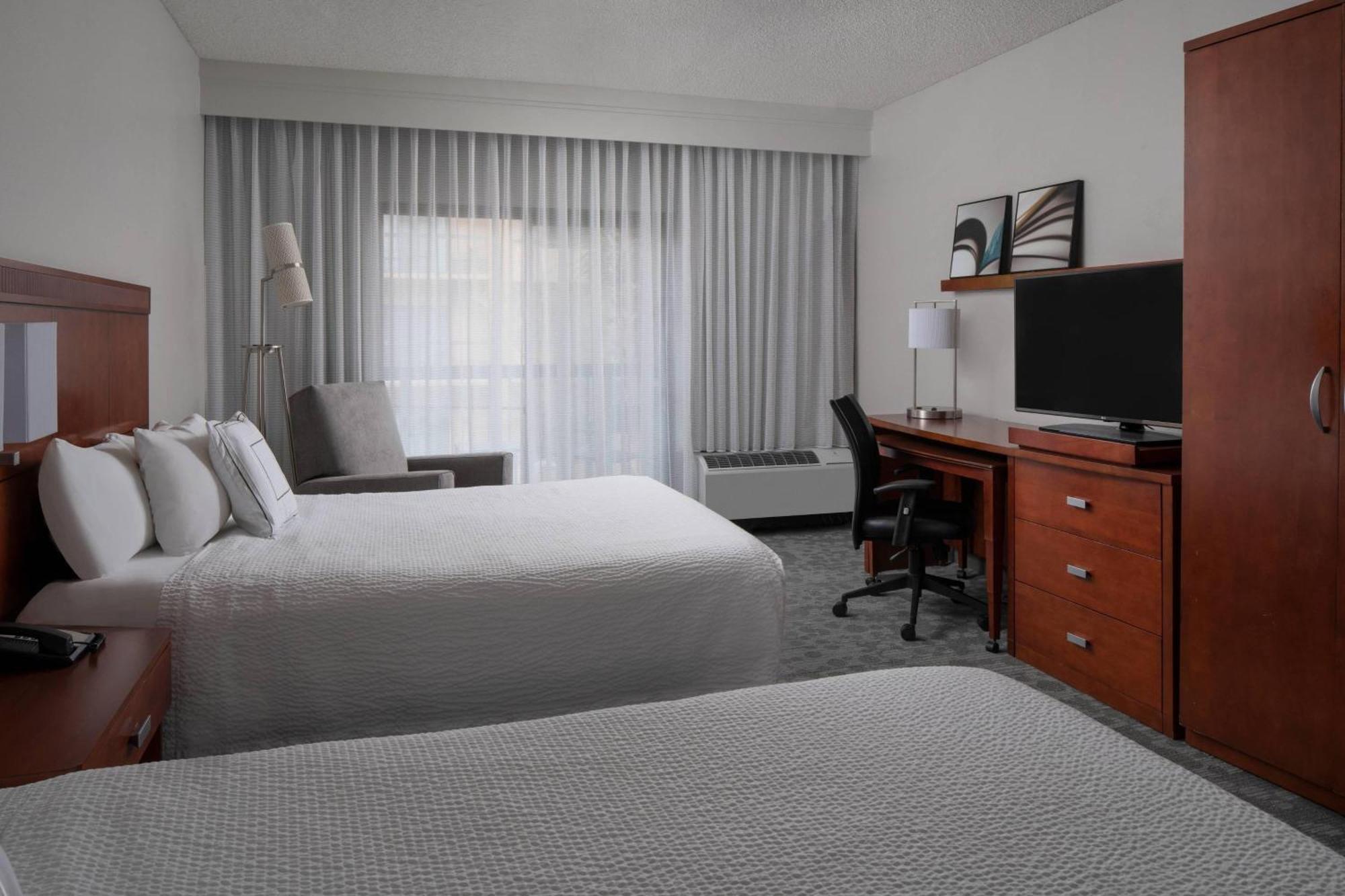 Courtyard By Marriott Jacksonville At The Mayo Clinic Campus/Beaches Esterno foto