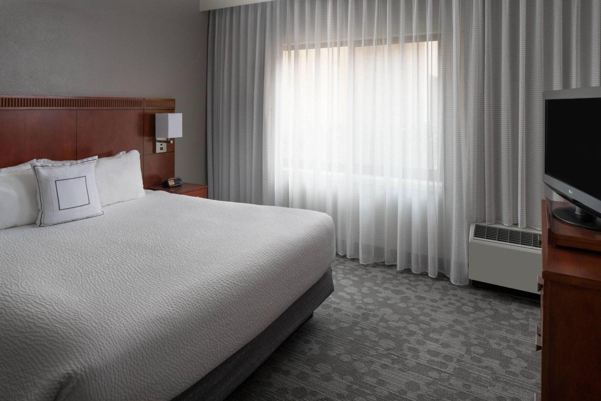 Courtyard By Marriott Jacksonville At The Mayo Clinic Campus/Beaches Esterno foto