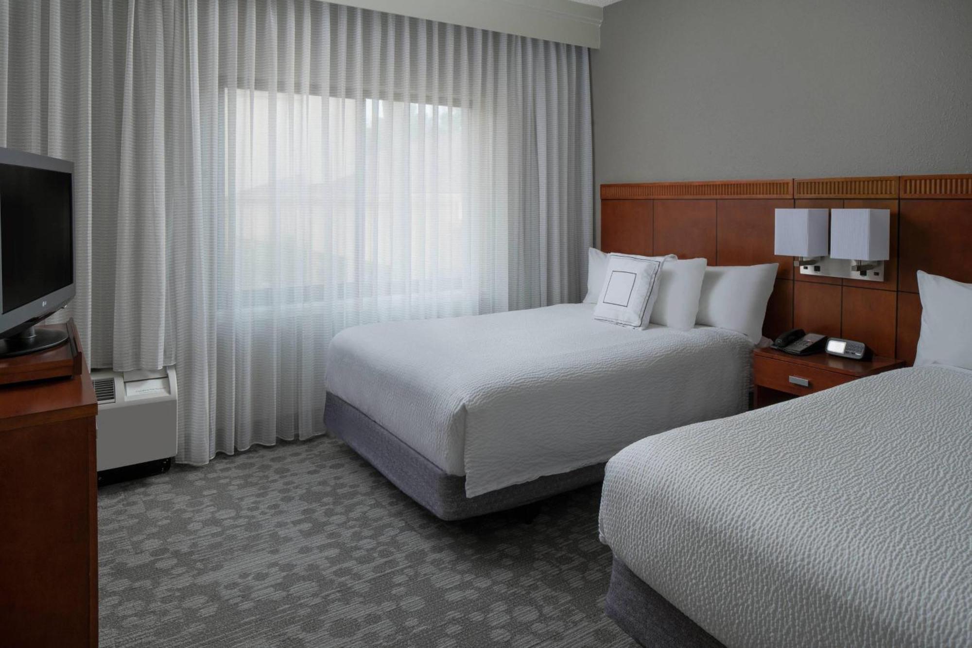 Courtyard By Marriott Jacksonville At The Mayo Clinic Campus/Beaches Esterno foto